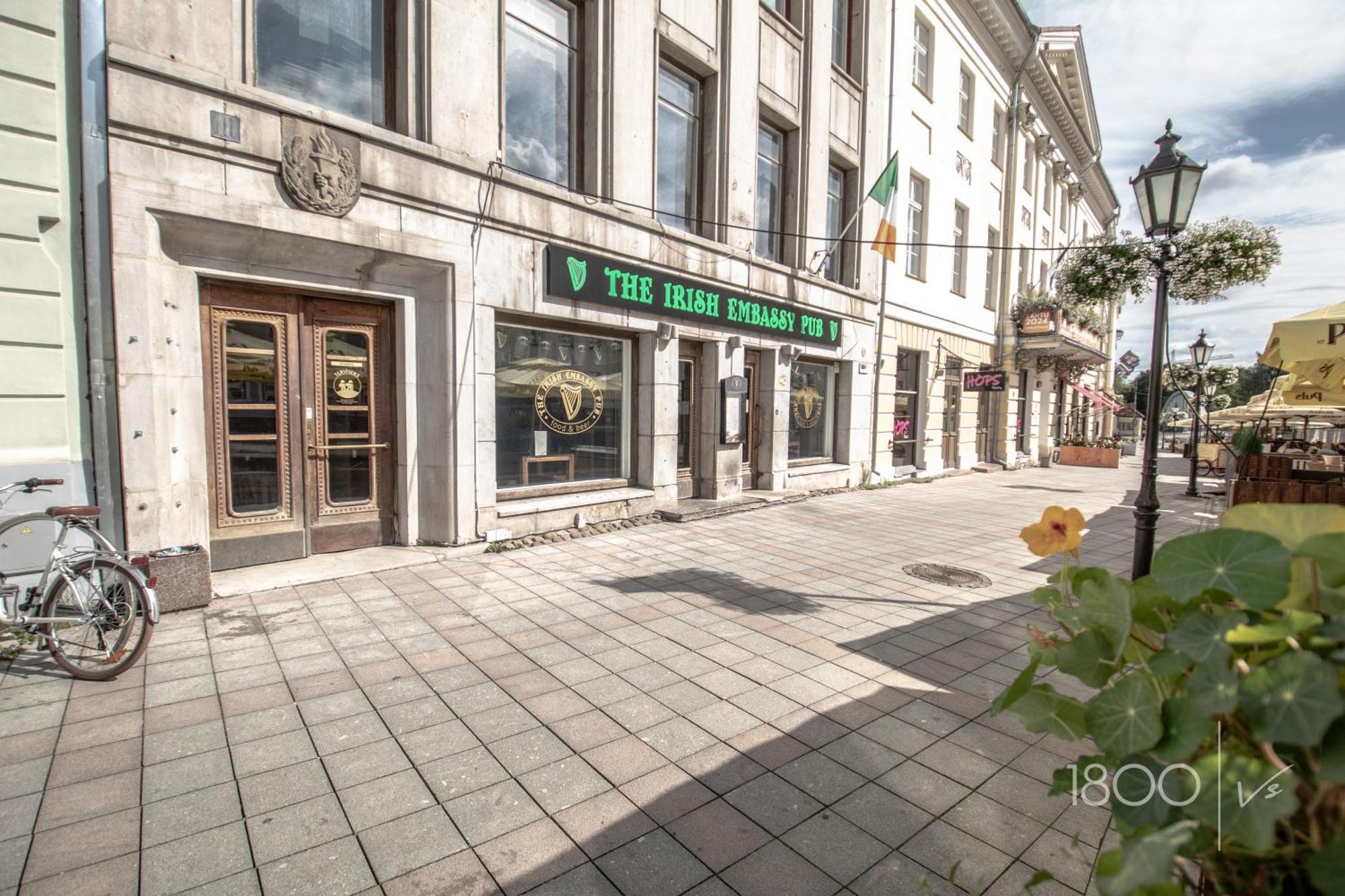 1800 By Vince Stay - Private Rooms In Town Hall Square Tartu Ngoại thất bức ảnh