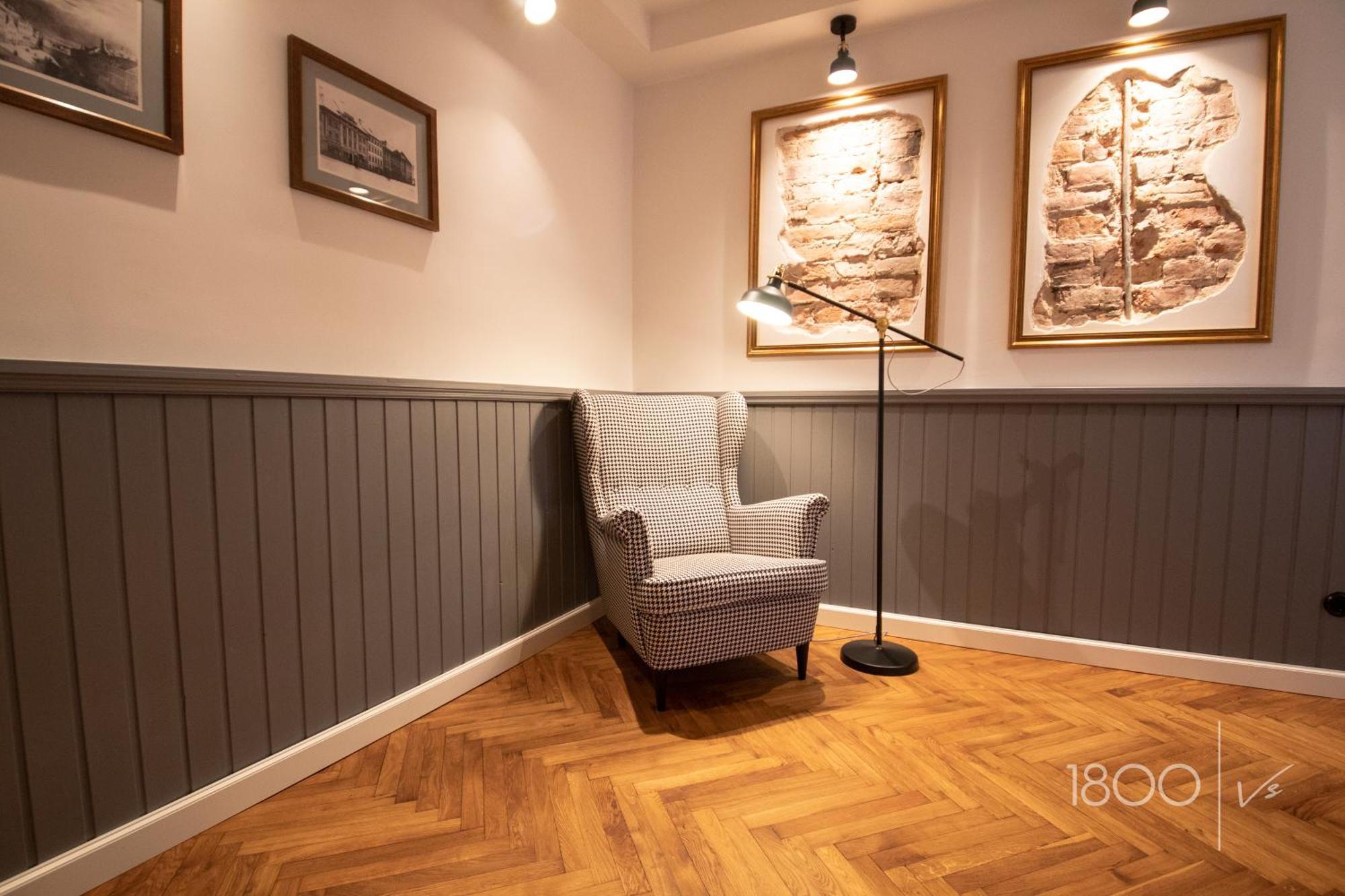 1800 By Vince Stay - Private Rooms In Town Hall Square Tartu Ngoại thất bức ảnh